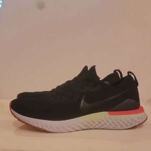 Nike Black Sneakers with Colorful Sole Size 11 Bq8928-003